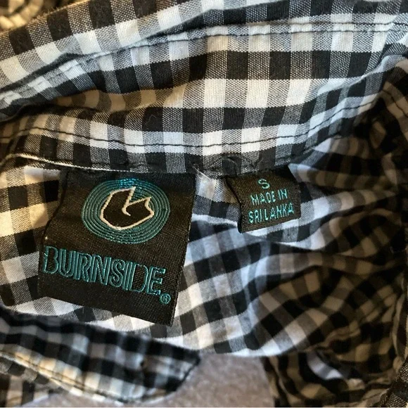 Burnside Mens S SMALL Button Down Shirt Plaid Checks Pockets Short Sleeve Adult - Picture 7 of 11